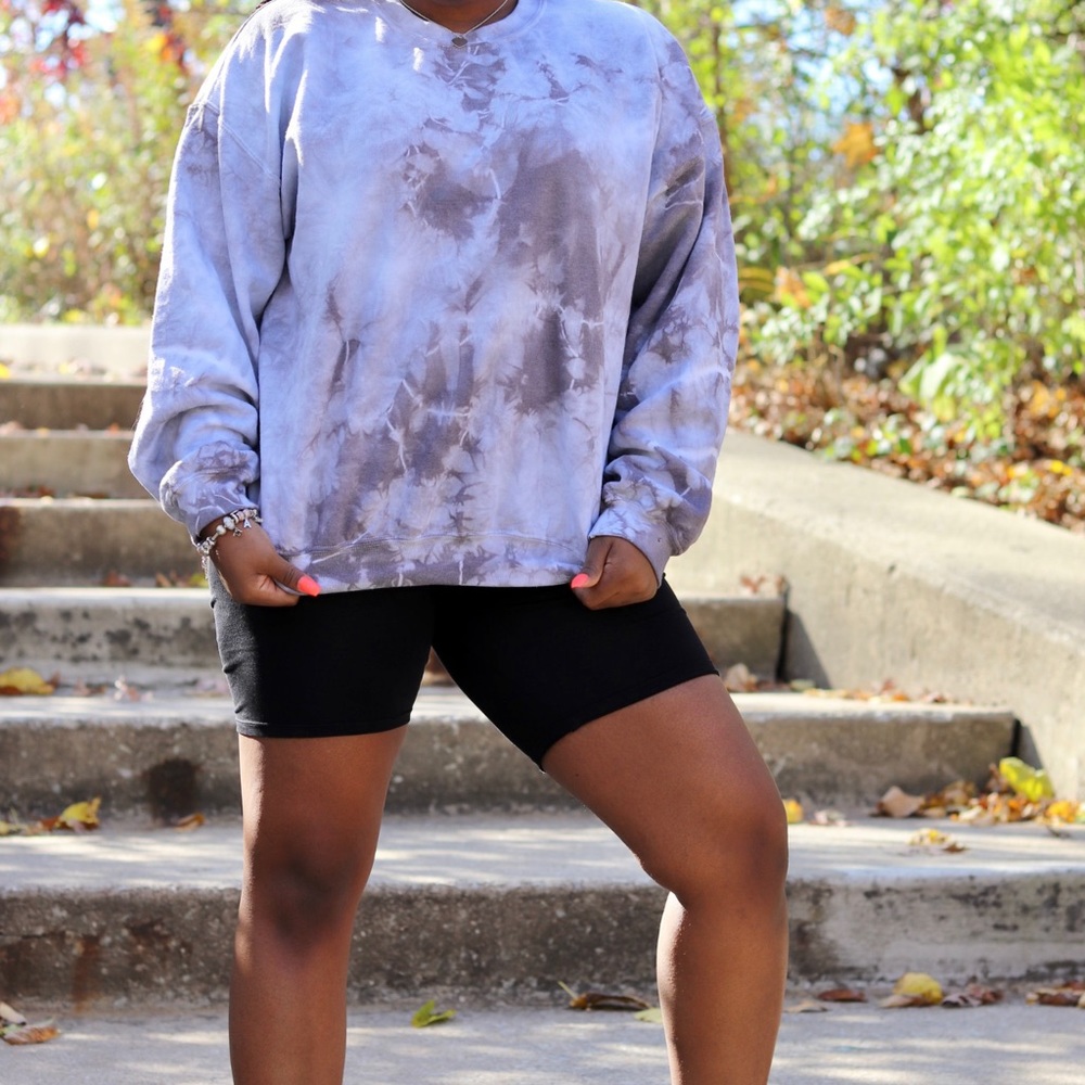 Oversized Tie-Dye Sweatshirt
